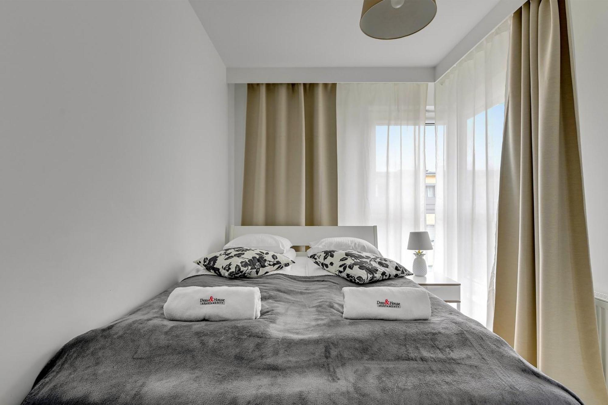 Dom & House - Apartments Angielska Grobla グダニスク エクステリア 写真